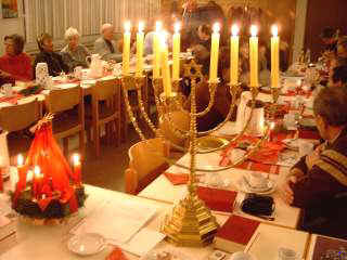 chanuka.jpg (15049 Byte)
